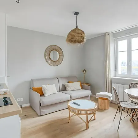 Apartment Le Confortable Proche Intra-muros, Gare Et *